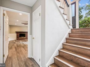 2322 S Pierce Street S, Arlington VA 22202