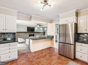 2322 S Pierce Street S, Arlington VA 22202