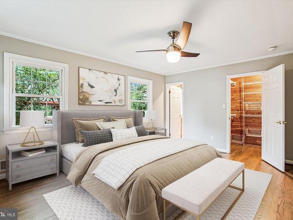2322 S Pierce Street S, Arlington VA 22202