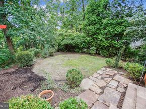 2322 S Pierce Street S, Arlington VA 22202