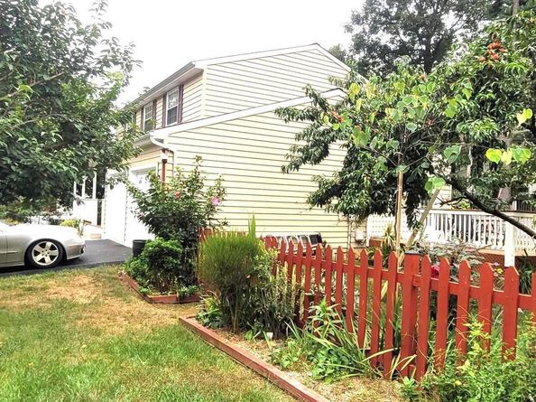 105 Deerwood Court, Sterling VA 20164
