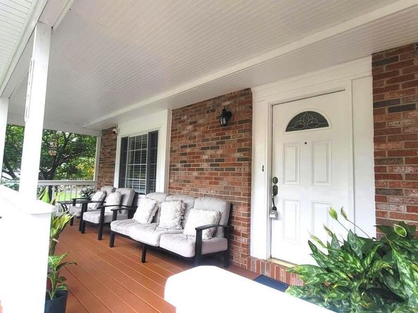 105 Deerwood Court, Sterling VA 20164
