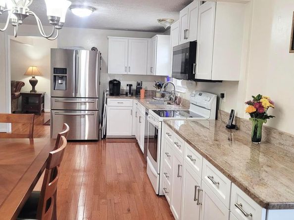 105 Deerwood Court, Sterling VA 20164