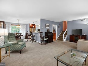 1009 Twist Road, Philadelphia PA 19115