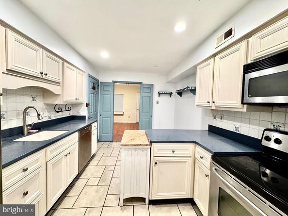 337 Paoli Woods, Paoli PA 19301