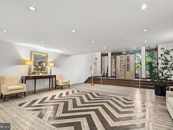 1001 26TH Street NW 308, Washington DC 20037