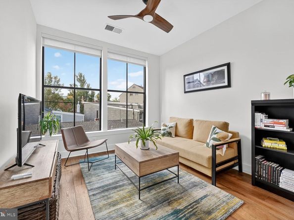 1312 King Street 210, Alexandria VA 22314
