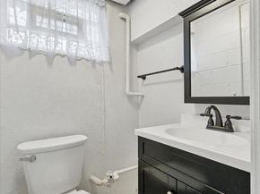 3305 Gurley Road, Philadelphia PA 19154