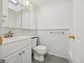 3305 Gurley Road, Philadelphia PA 19154