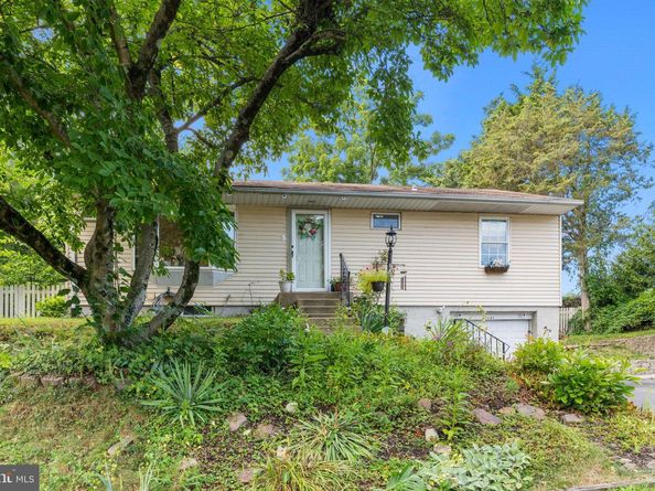 1020 Pennsylvania Avenue, Southampton PA 18966