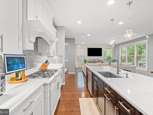 9091 Bear Branch Place, Fairfax VA 22031