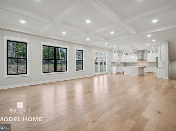 1930 Fisher Court, Falls Church VA 22043