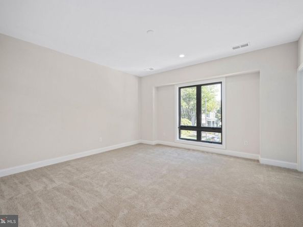 1930 Fisher Court, Falls Church VA 22043