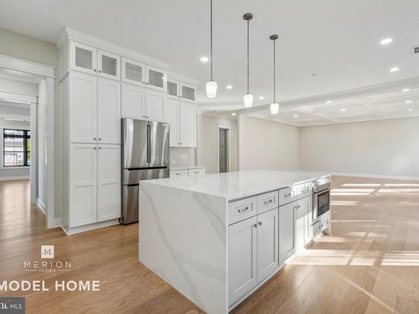 1930 Fisher Court, Falls Church VA 22043
