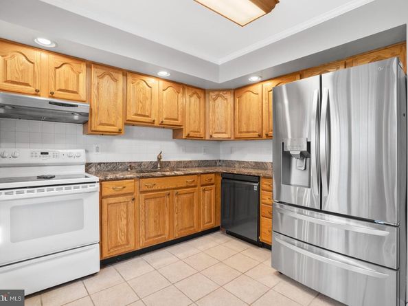 60 Upland Road, Levittown PA 19056
