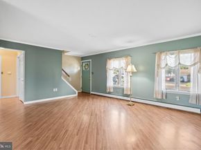 60 Upland Road, Levittown PA 19056