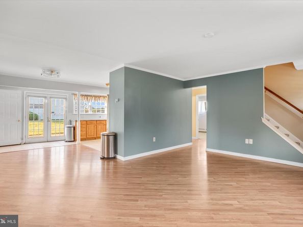 60 Upland Road, Levittown PA 19056