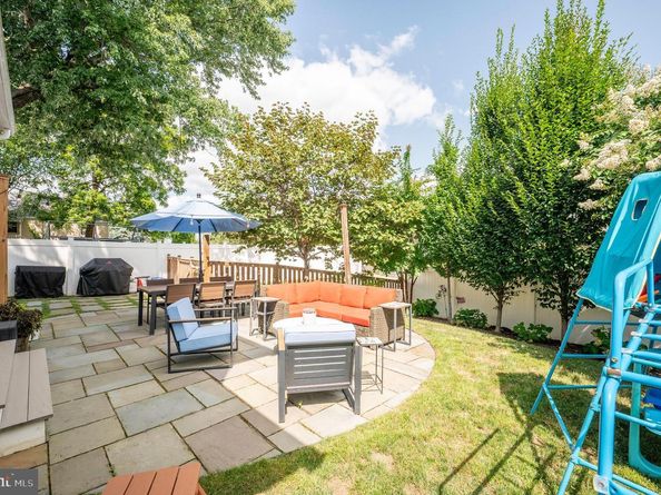 508 E Custis Avenue, Alexandria VA 22301