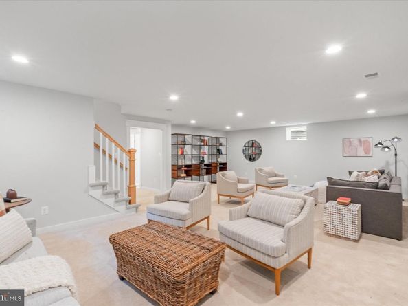 508 E Custis Avenue, Alexandria VA 22301