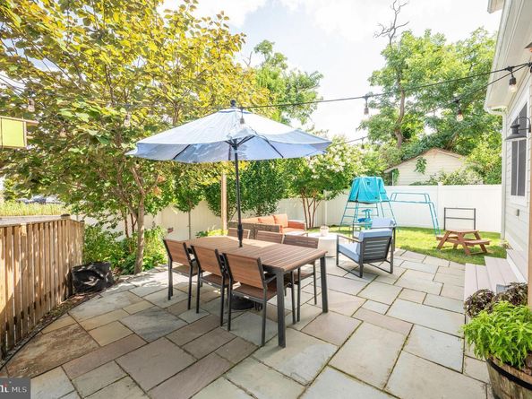 508 E Custis Avenue, Alexandria VA 22301