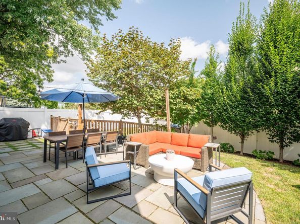 508 E Custis Avenue, Alexandria VA 22301