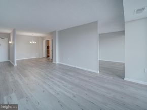 5300 Holmes Run Parkway 709, Alexandria VA 22304
