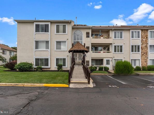 75 Bonnie Gellman Court D75, Philadelphia PA 19114