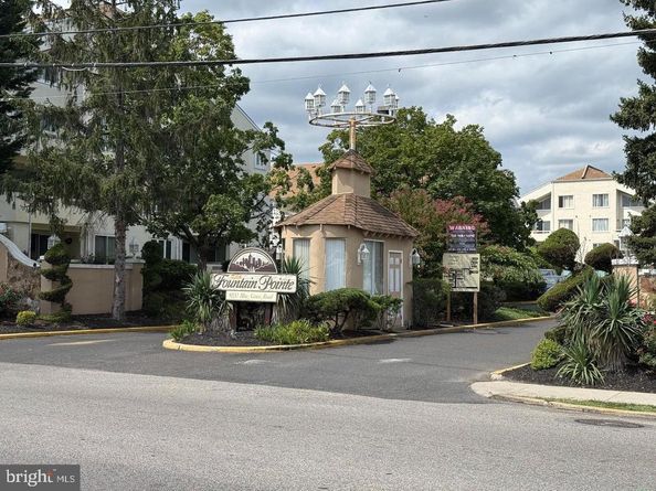 75 Bonnie Gellman Court D75, Philadelphia PA 19114