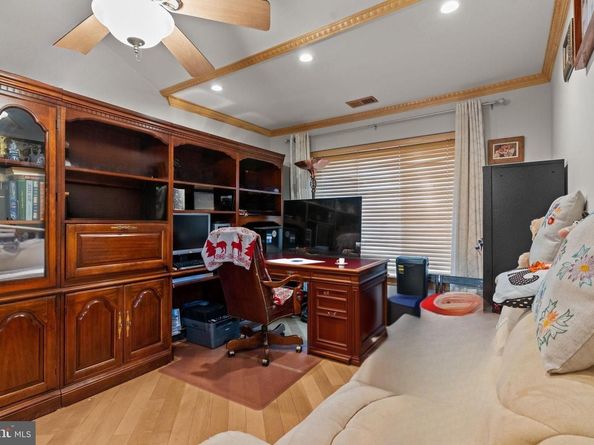 75 Bonnie Gellman Court D75, Philadelphia PA 19114