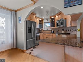 75 Bonnie Gellman Court D75, Philadelphia PA 19114