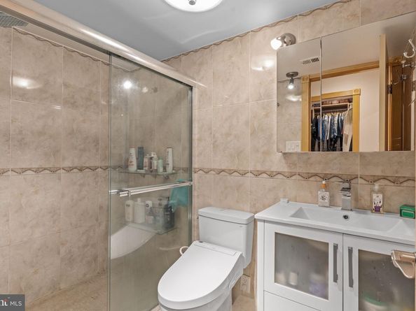 75 Bonnie Gellman Court D75, Philadelphia PA 19114