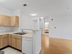 1591 Spring Gate Drive 3314, Mclean VA 22102