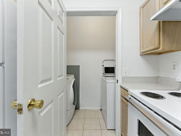 1591 Spring Gate Drive 3314, Mclean VA 22102