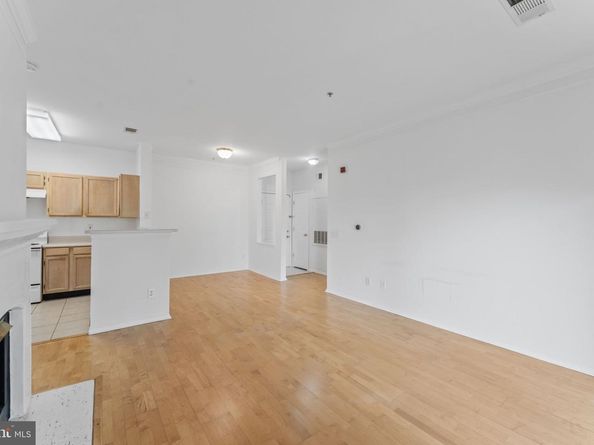 1591 Spring Gate Drive 3314, Mclean VA 22102