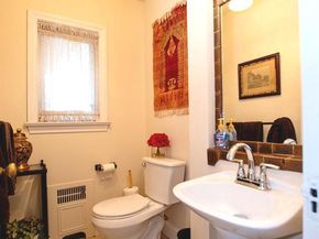26 Henley Road, Wynnewood PA 19096
