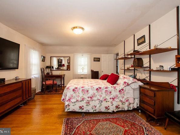 26 Henley Road, Wynnewood PA 19096