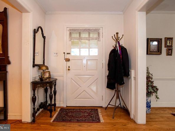 26 Henley Road, Wynnewood PA 19096