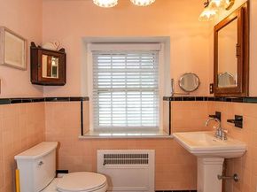 26 Henley Road, Wynnewood PA 19096