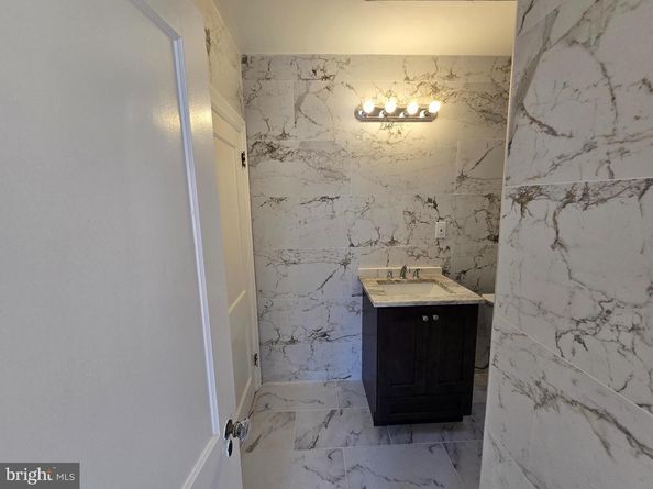 517 E Cheltenham Avenue, Philadelphia PA 19120