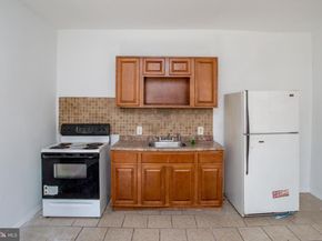 1617 Wakeling Street, Philadelphia PA 19124