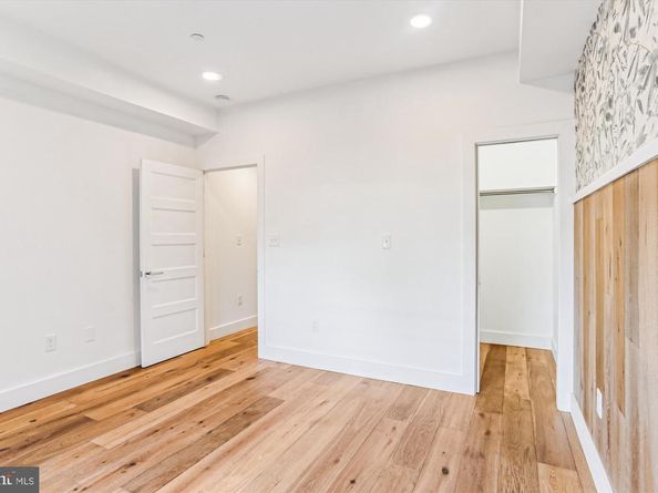 2409 37TH Street NW 2, Washington DC 20007