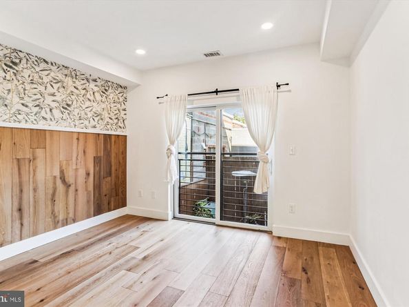 2409 37TH Street NW 2, Washington DC 20007