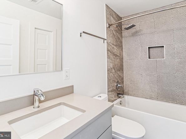 2409 37TH Street NW 2, Washington DC 20007