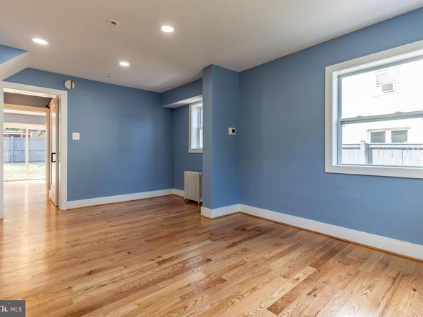 3300 6TH Street S, Arlington VA 22204