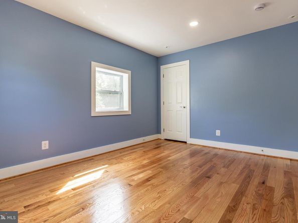 3300 6TH Street S, Arlington VA 22204