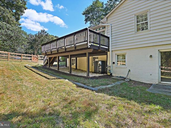 10200 Tamarack Drive, Vienna VA 22182