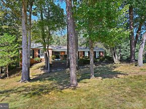 10200 Tamarack Drive, Vienna VA 22182