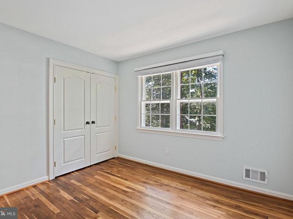 10200 Tamarack Drive, Vienna VA 22182