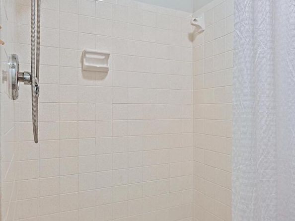 10200 Tamarack Drive, Vienna VA 22182