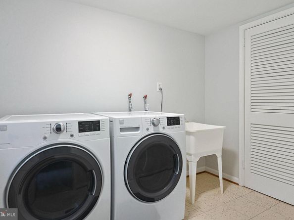10200 Tamarack Drive, Vienna VA 22182